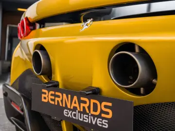 FERRARI SF90 Spider - Giallo Montecarlo - Carbon - VAT