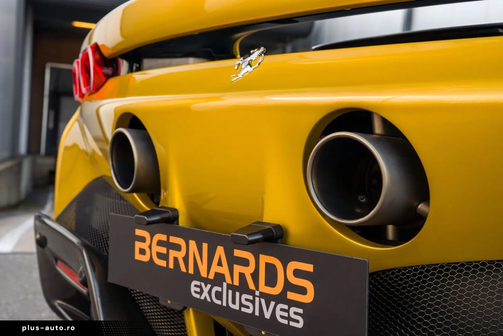 FERRARI SF90 Spider - Giallo Montecarlo - Carbon - VAT
