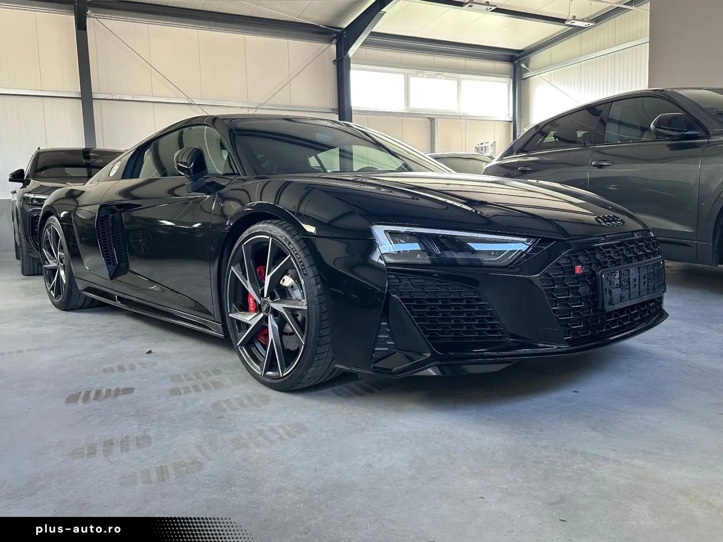 AUDI R8 Coupe 5.2 FSI RWD performance