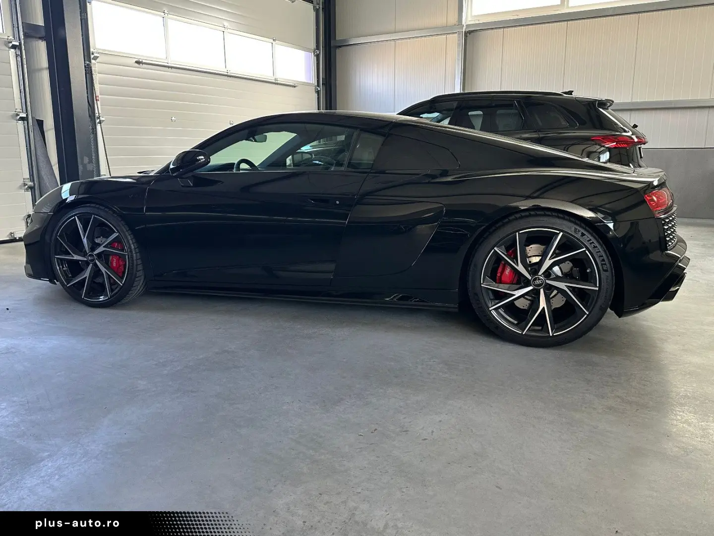 AUDI R8 Coupe 5.2 FSI RWD performance