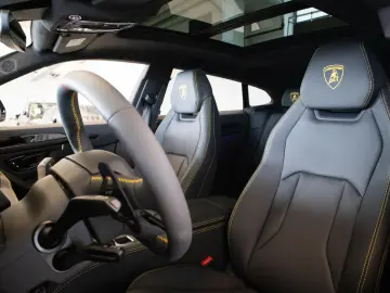 LAMBORGHINI Urus SE 800PK  FULL OPTION  23   PANO  3D BANG