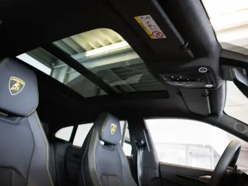 LAMBORGHINI Urus SE 800PK  FULL OPTION  23   PANO  3D BANG