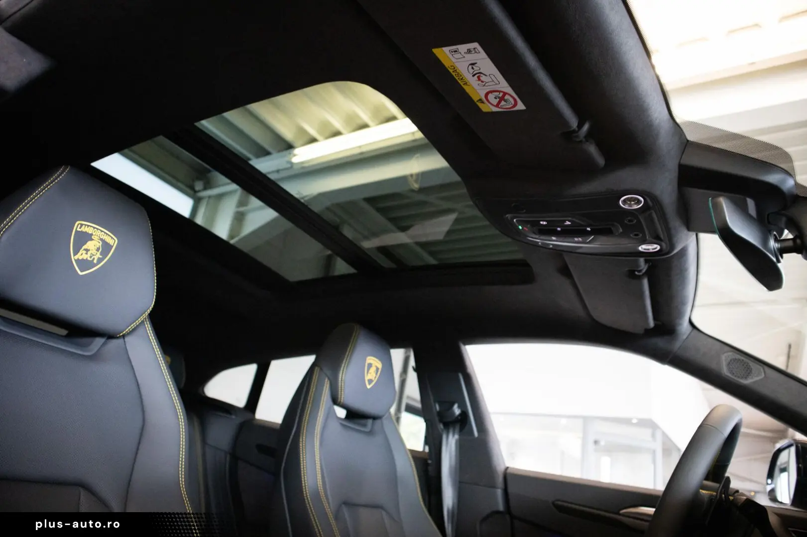 LAMBORGHINI Urus SE 800PK  FULL OPTION  23   PANO  3D BANG