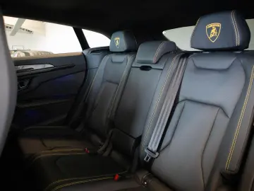 LAMBORGHINI Urus SE 800PK  FULL OPTION  23   PANO  3D BANG