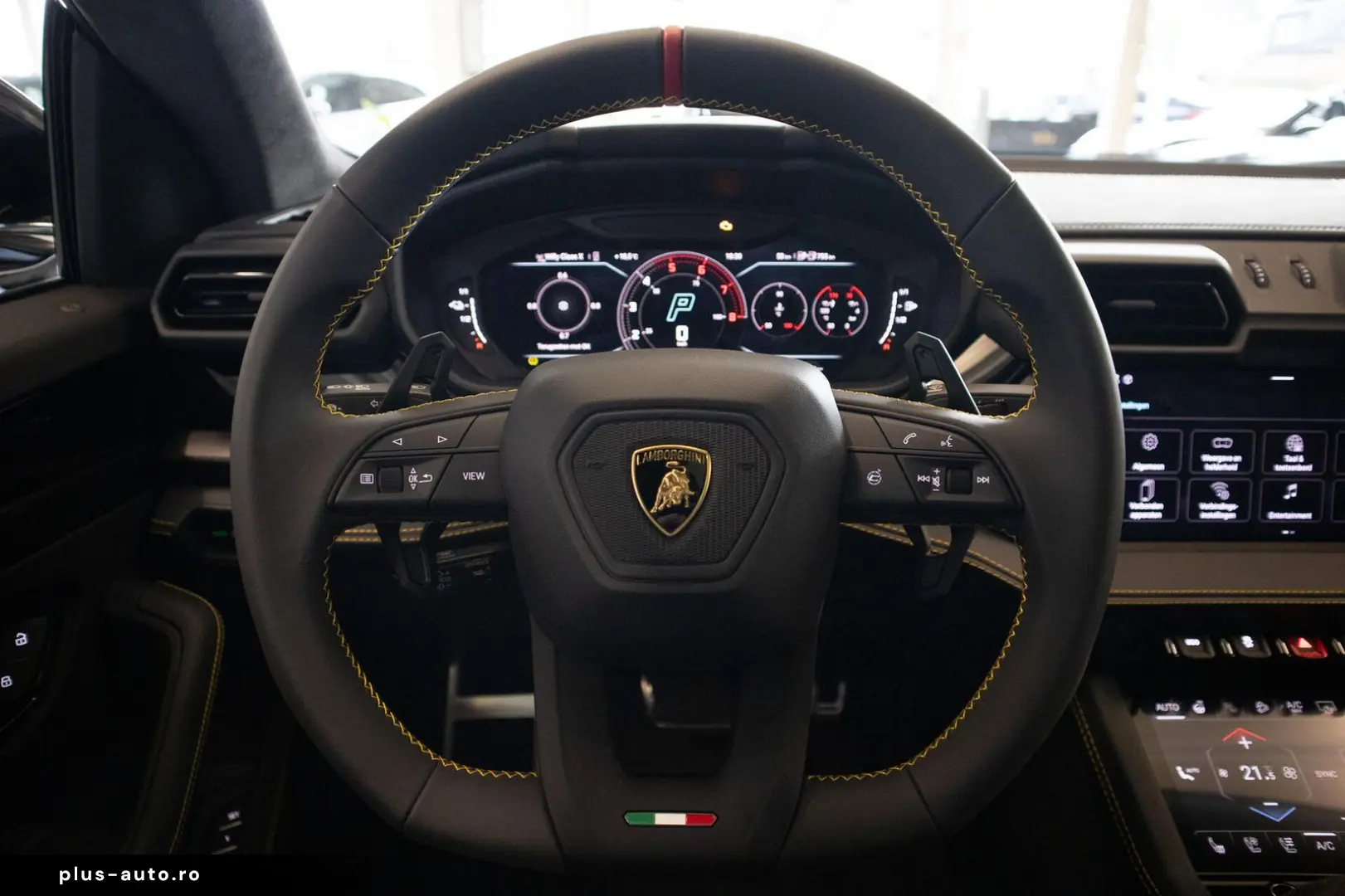 LAMBORGHINI Urus SE 800PK  FULL OPTION  23   PANO  3D BANG