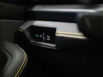 LAMBORGHINI Urus SE 800PK  FULL OPTION  23   PANO  3D BANG