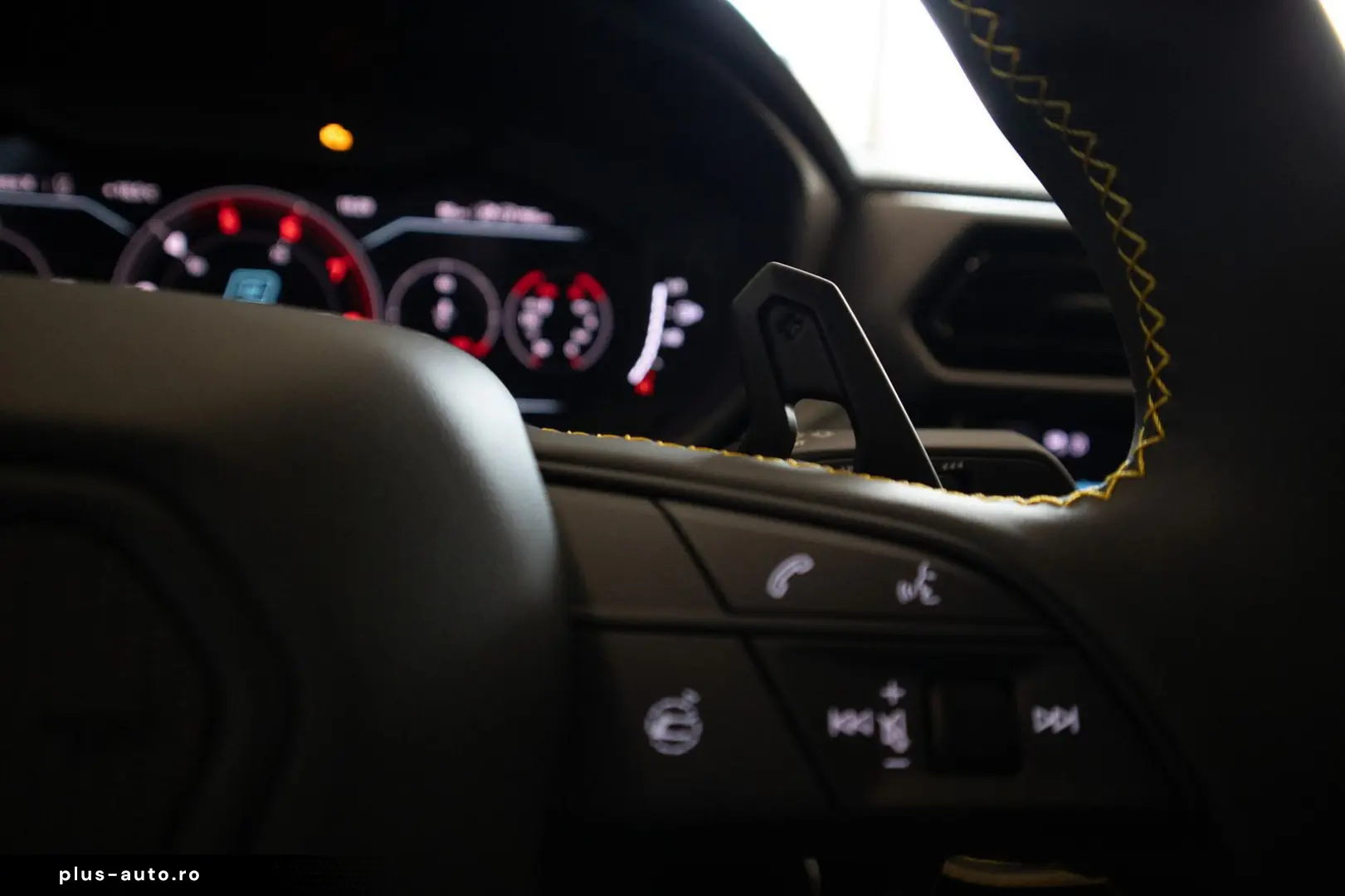 LAMBORGHINI Urus SE 800PK  FULL OPTION  23   PANO  3D BANG