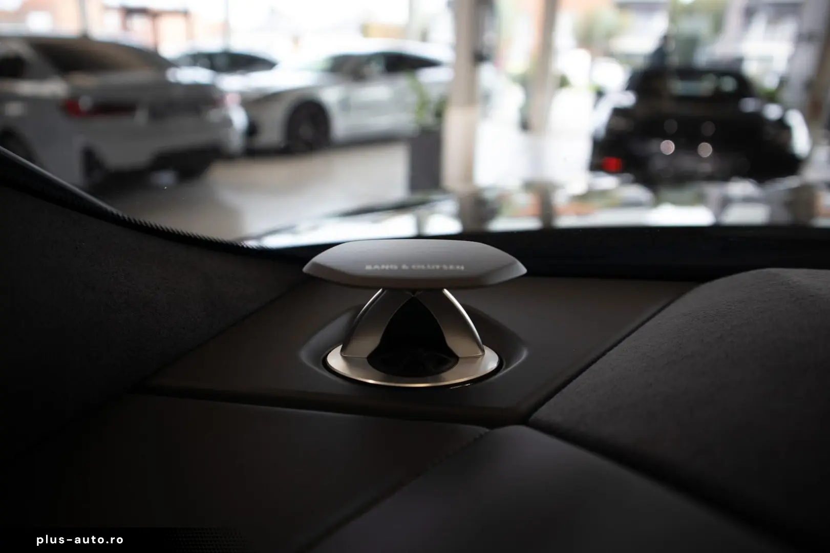 LAMBORGHINI Urus SE 800PK  FULL OPTION  23   PANO  3D BANG