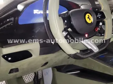 FERRARI Purosangue V12 DCT 4WD GREEN MATT