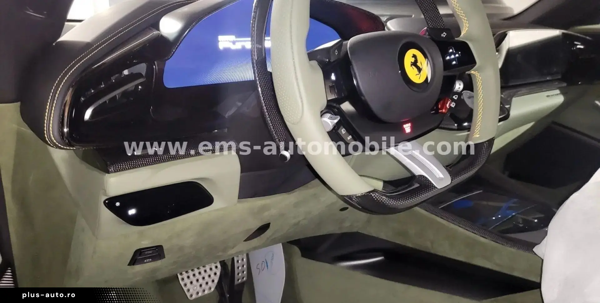 FERRARI Purosangue V12 DCT 4WD GREEN MATT