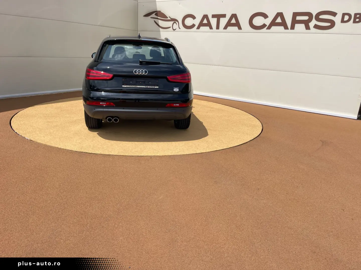 Audi Q3 2.0TDI  177CP  BI-Xenon  Navi  Piele  Keyless