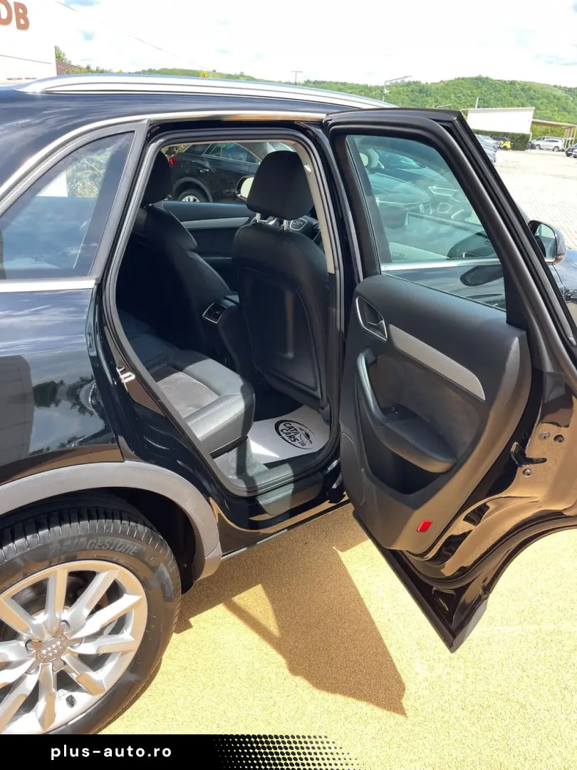Audi Q3 2.0TDI  177CP  BI-Xenon  Navi  Piele  Keyless