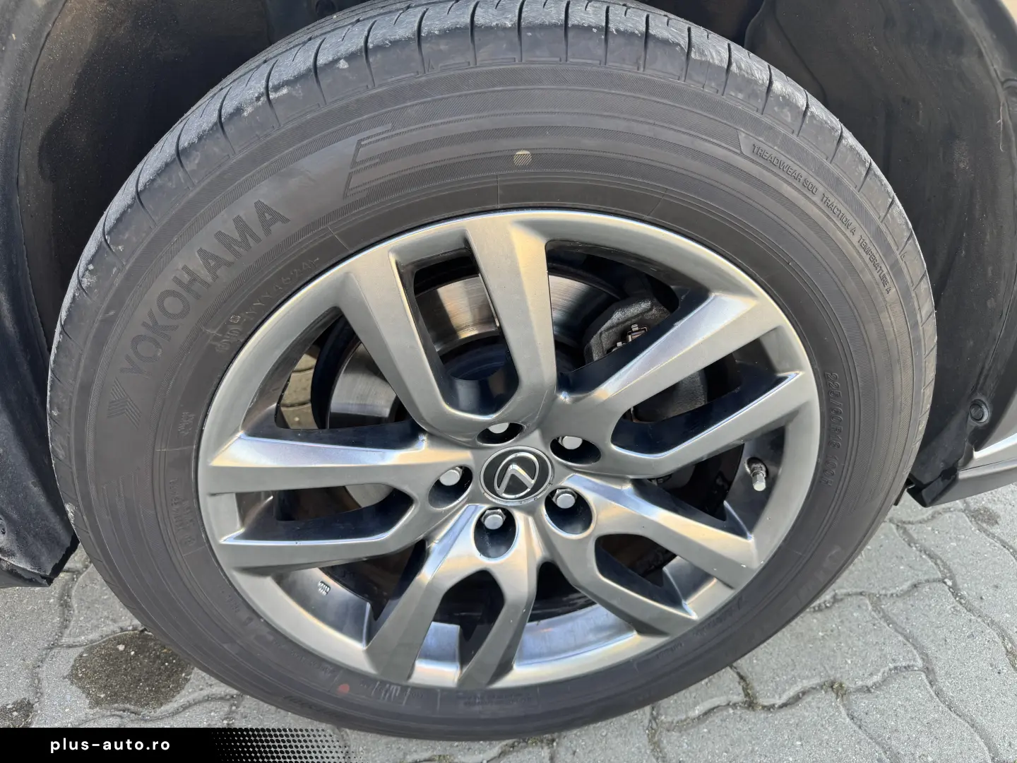 Lexus NX 300