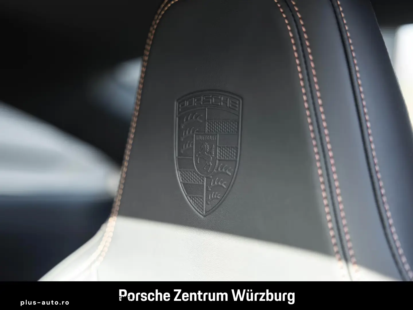 Porsche 992 911 Carrera 4S Burmester