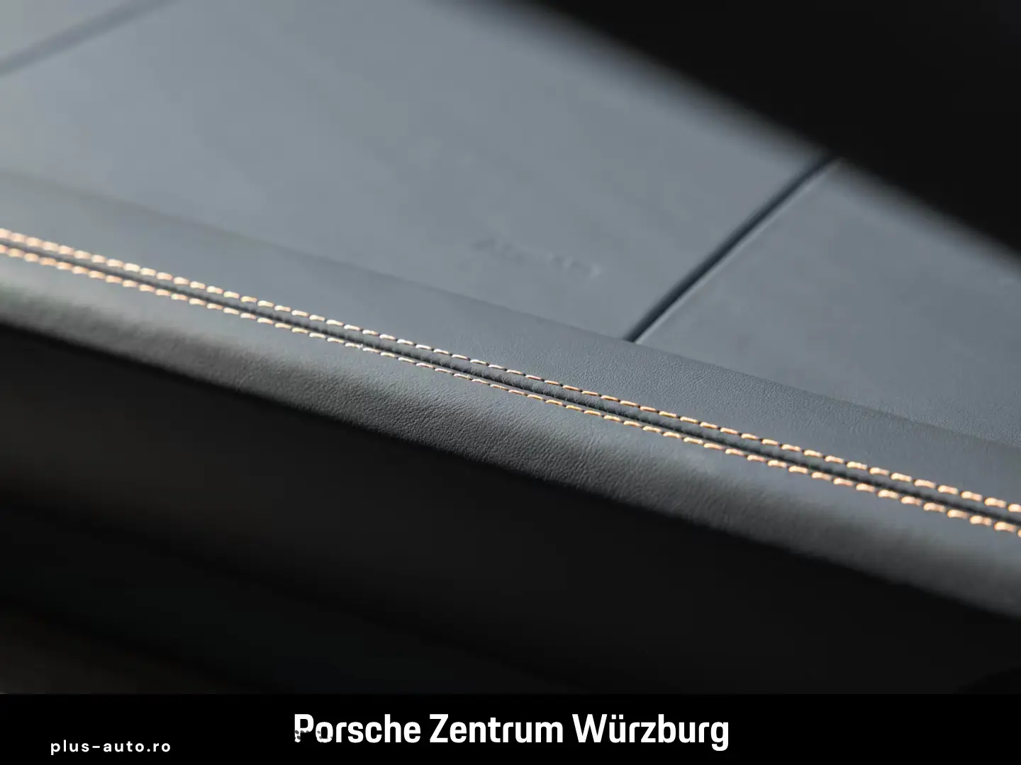 Porsche 992 911 Carrera 4S Burmester