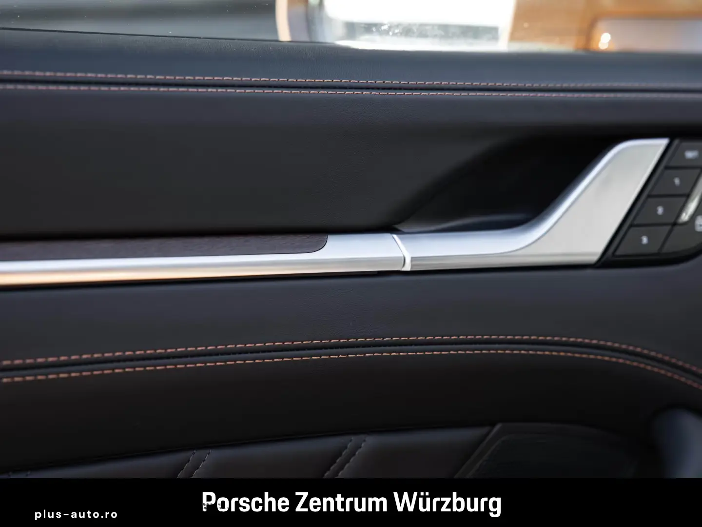 Porsche 992 911 Carrera 4S Burmester