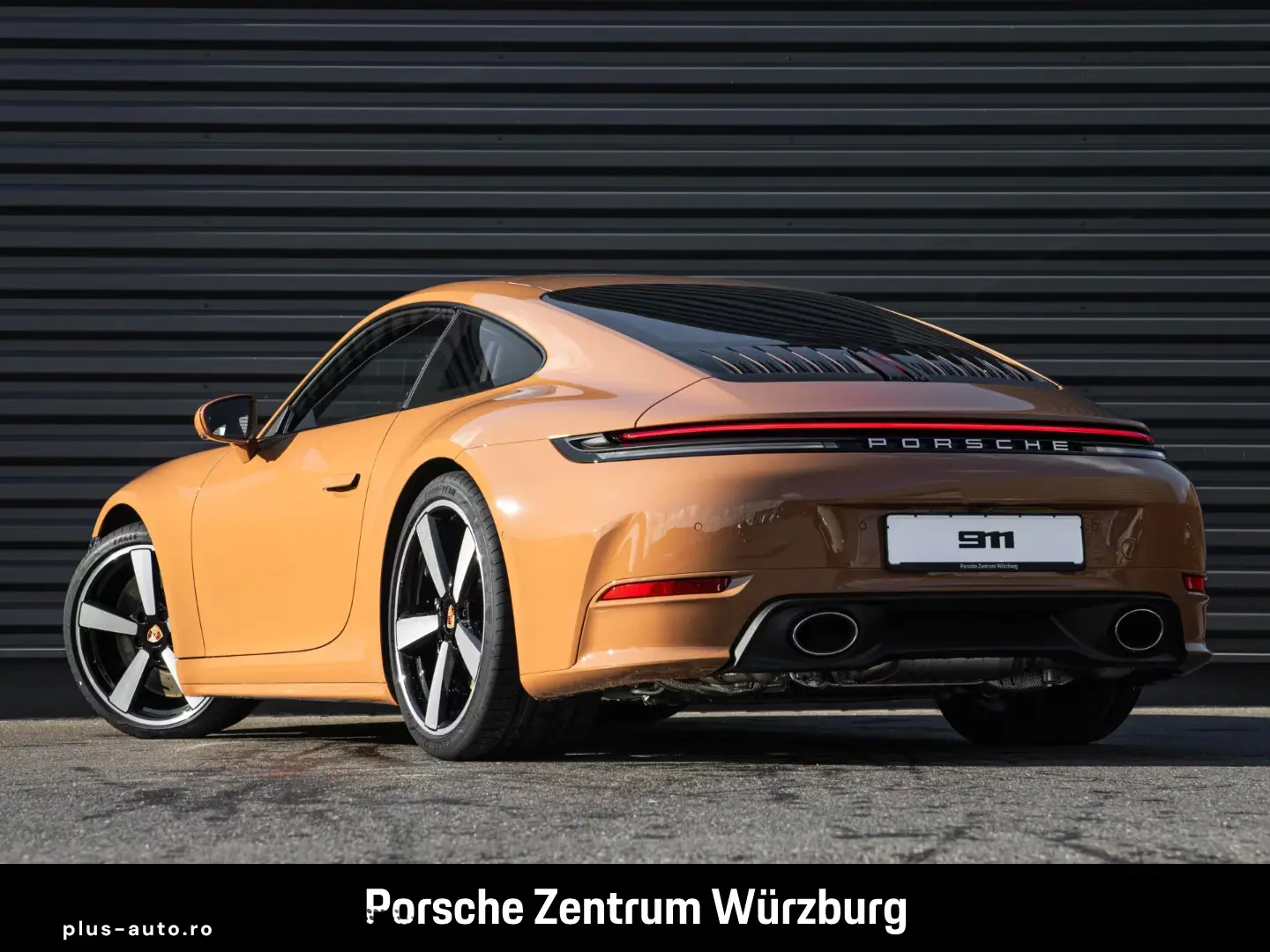 Porsche 992 911 Carrera 4S Burmester
