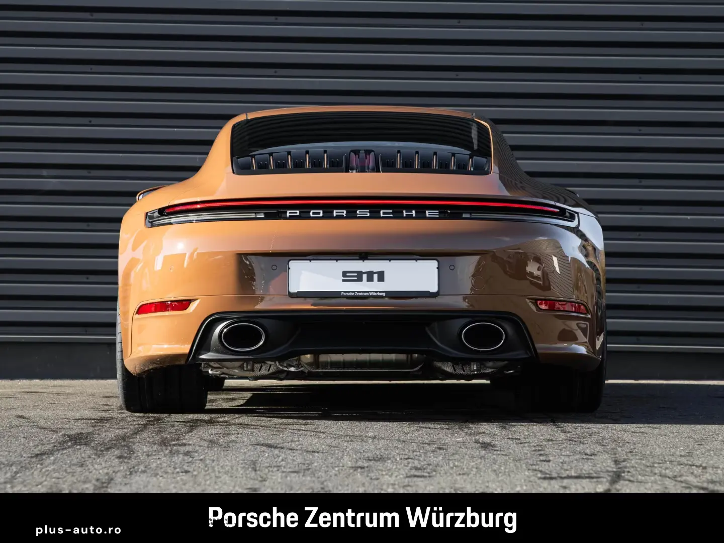 Porsche 992 911 Carrera 4S Burmester