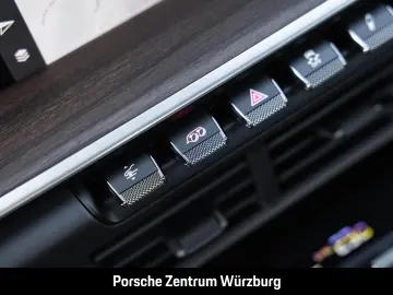 Porsche 992 911 Carrera 4S Burmester