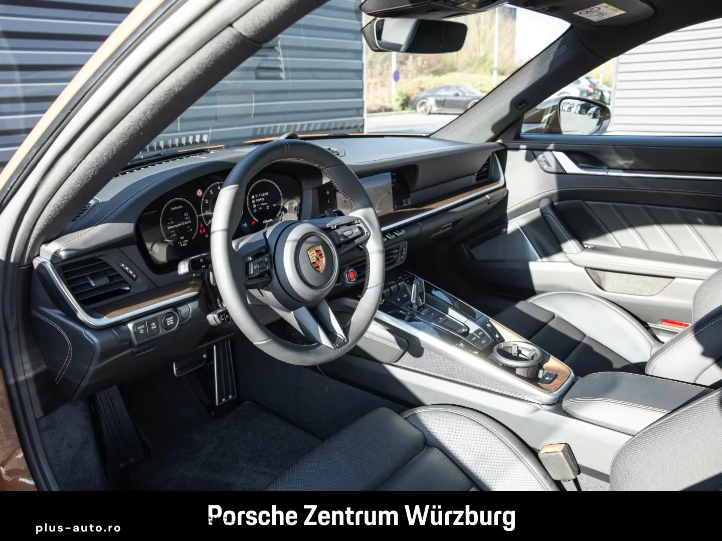 Porsche 992 911 Carrera 4S Burmester