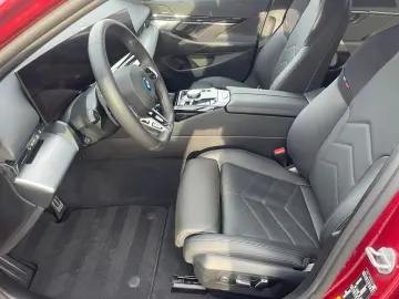 BMW 550e xDrive Touring M Sport   GARANTIE-bis-06.30