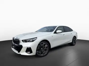 BMW 520d Lim M SPORT AdLED AHK H K HUD 360 St Go 20