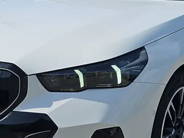 BMW 520d Touring M-Sport NAVI AHK LED HUD HK