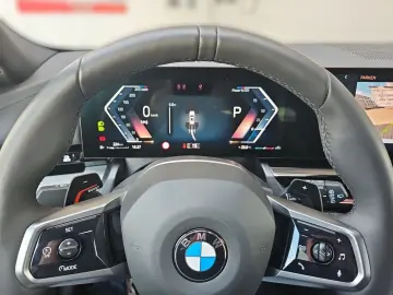 BMW 520d Touring M-Sport NAVI AHK LED HUD HK
