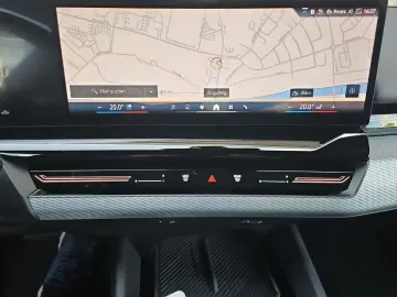 BMW 520d Touring M-Sport NAVI AHK LED HUD HK
