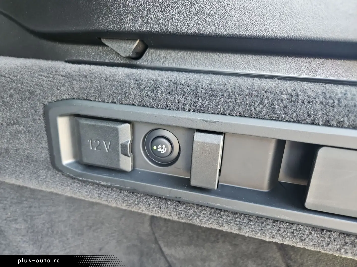 BMW 520d Touring M-Sport NAVI AHK LED HUD HK