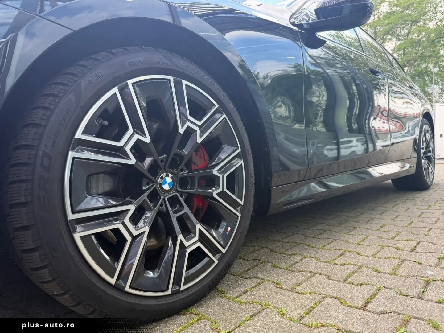 BMW 540d xDrive M Sport Pro AHK PANO StHzg M-Sitze