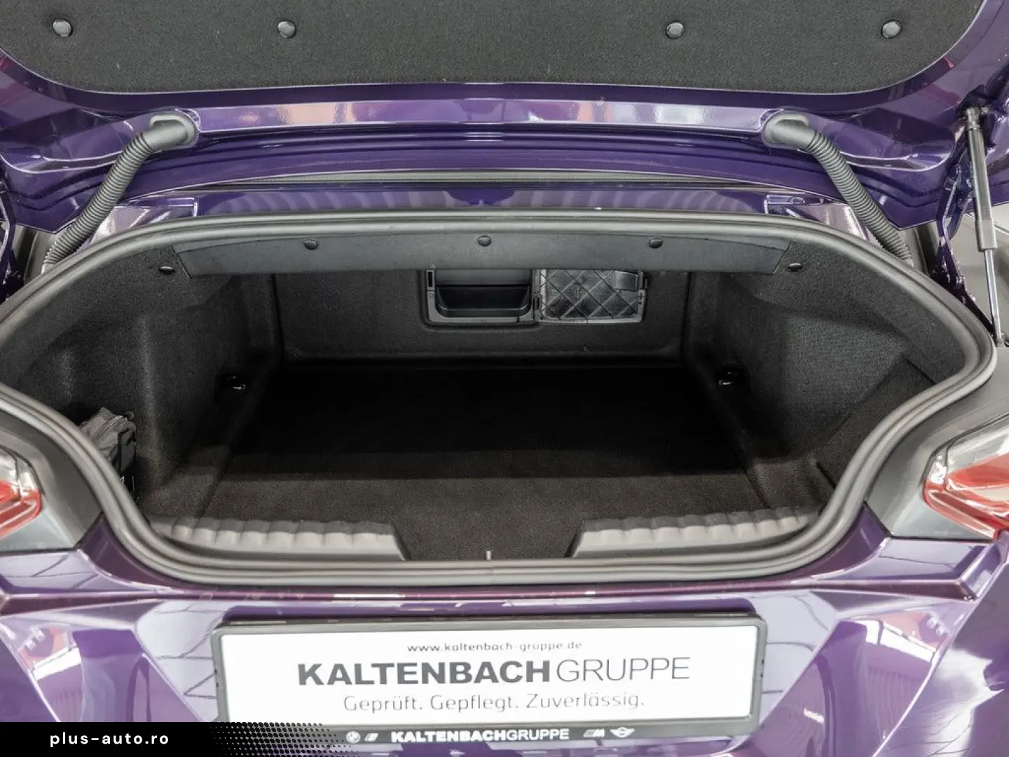BMW Z4 40i FACEL. HUD LED ACC W-LAN NAVI H K KAMERA