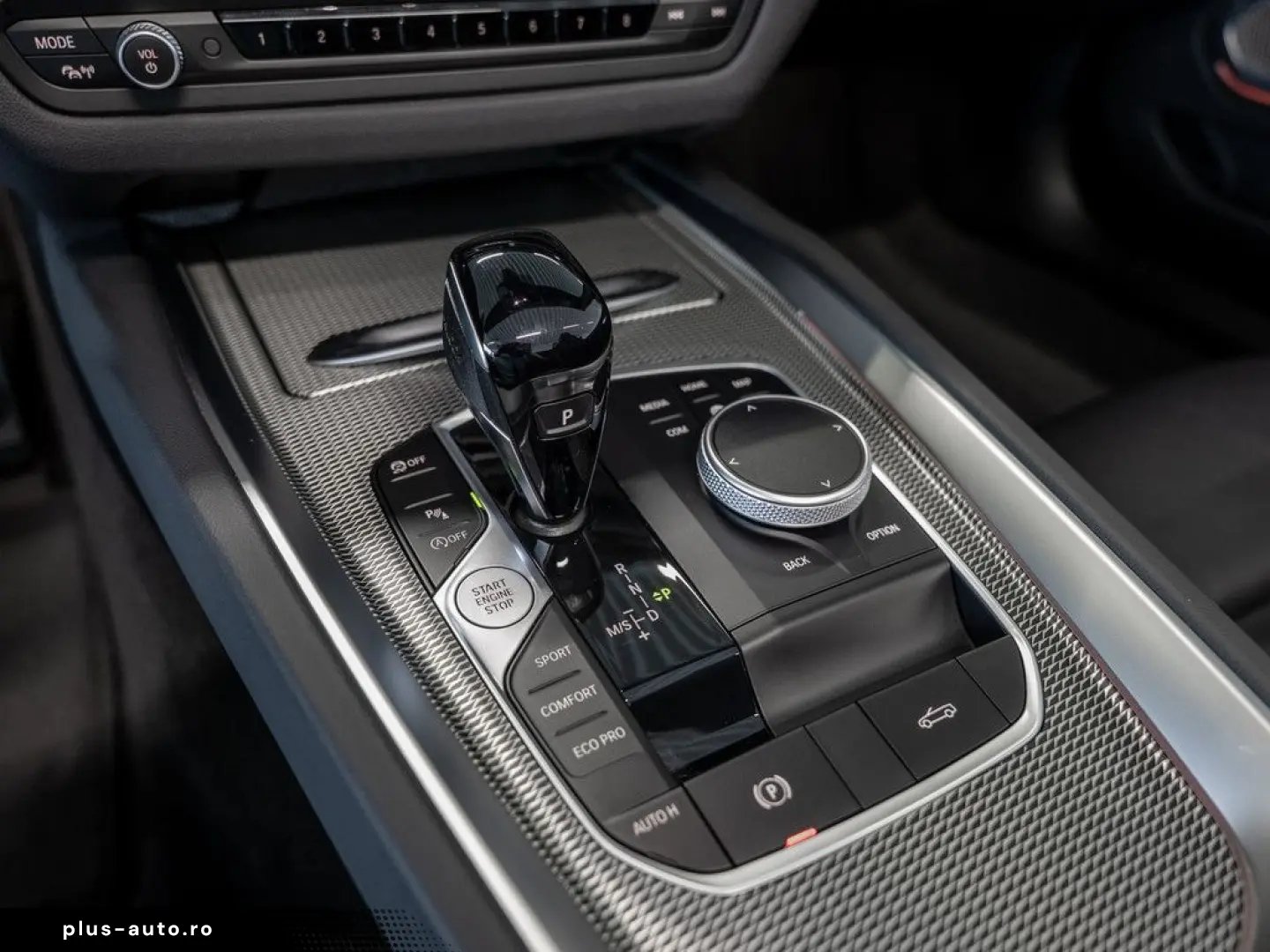 BMW Z4 40i FACEL. HUD LED ACC W-LAN NAVI H K KAMERA