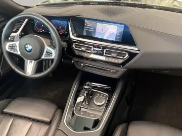 BMW Z4 sDrive30i Harman K LiveCockpitProf Head-Up