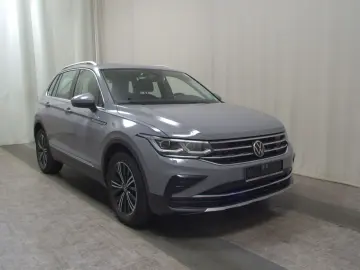 VW Tiguan 2.0 TDI Elegance Matrix H-K Pano