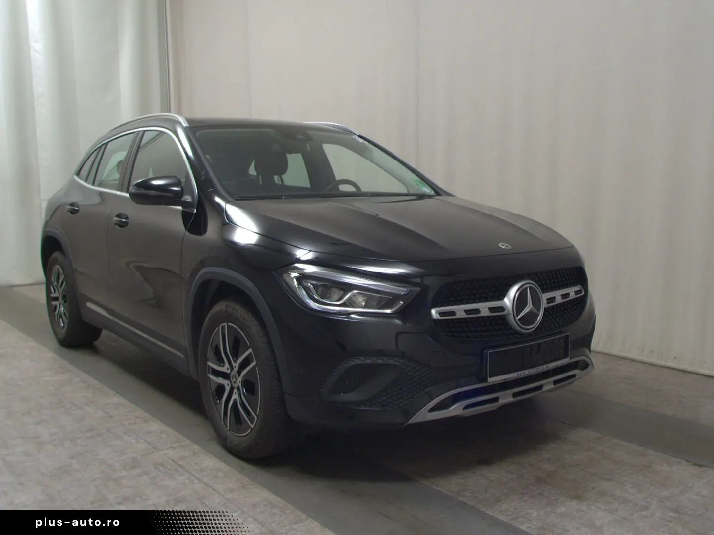 MERCEDES-BENZ GLA 180 d Progressive T-Leder LED