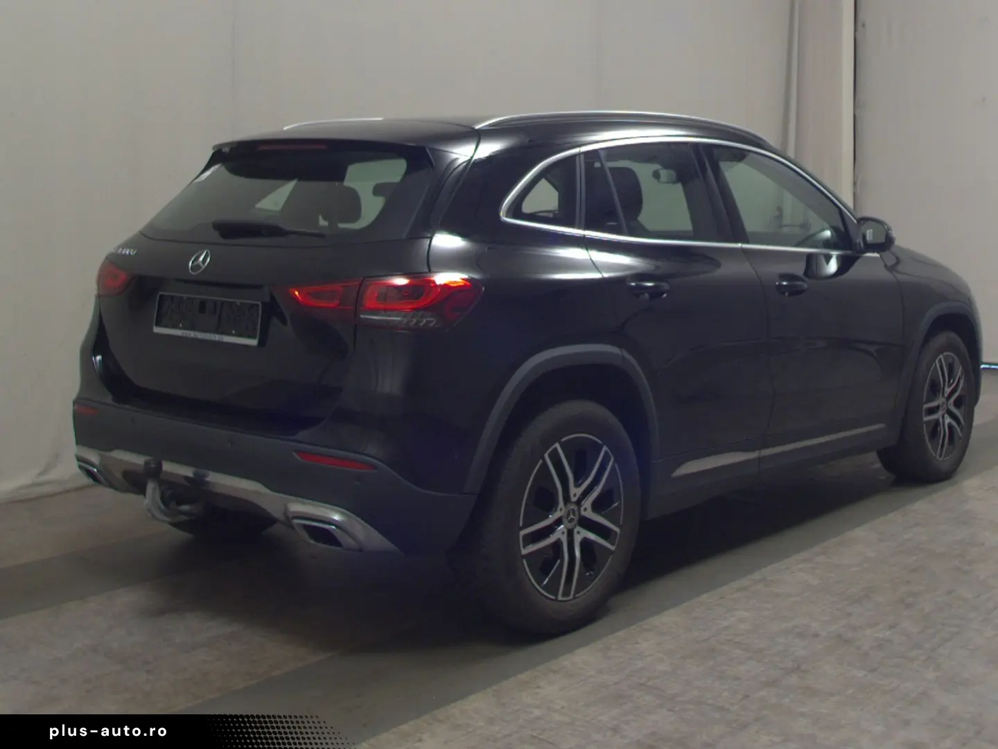 MERCEDES-BENZ GLA 180 d Progressive T-Leder LED