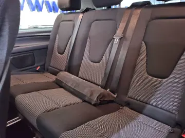 MERCEDES-BENZ V 220 d AMG-Line lang Airmatic LED