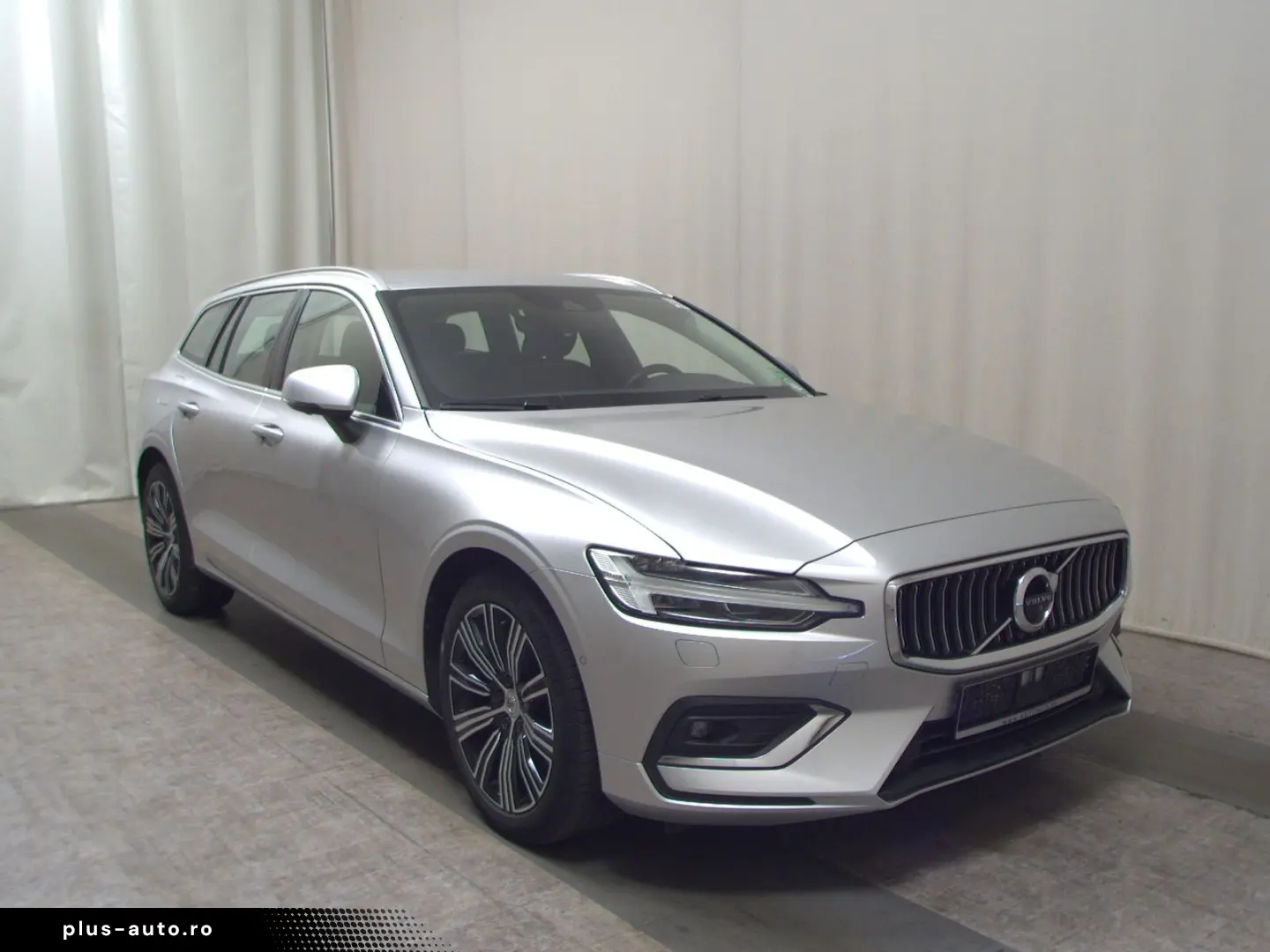 VOLVO V60 B4 D Inscription Navi LED Leder H-K 360