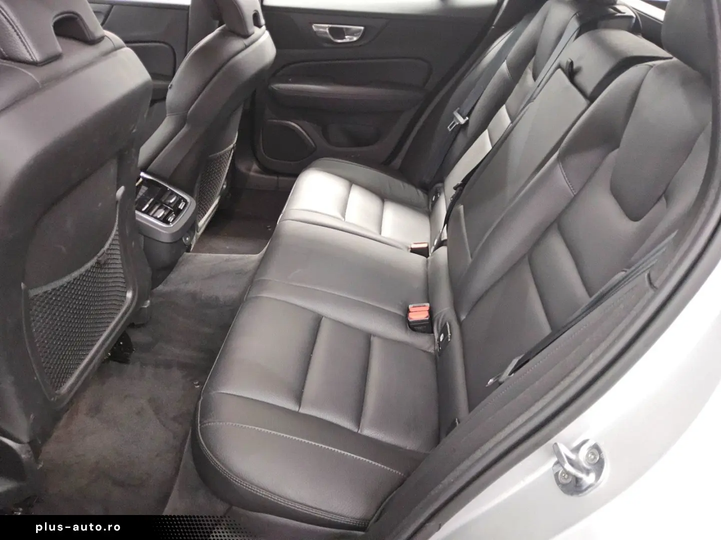 VOLVO V60 B4 D Inscription Navi LED Leder H-K 360