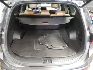 HYUNDAI Santa Fe 2.2 CRDI 4WD Signature LED HuD Pano