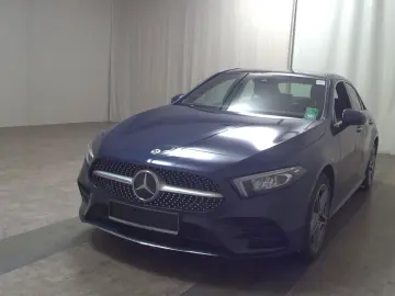 MERCEDES-BENZ A 250 e AMG-Line Navi LED Pano