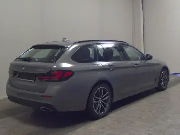 BMW 530e Touring Leder Navi LED Pano 360