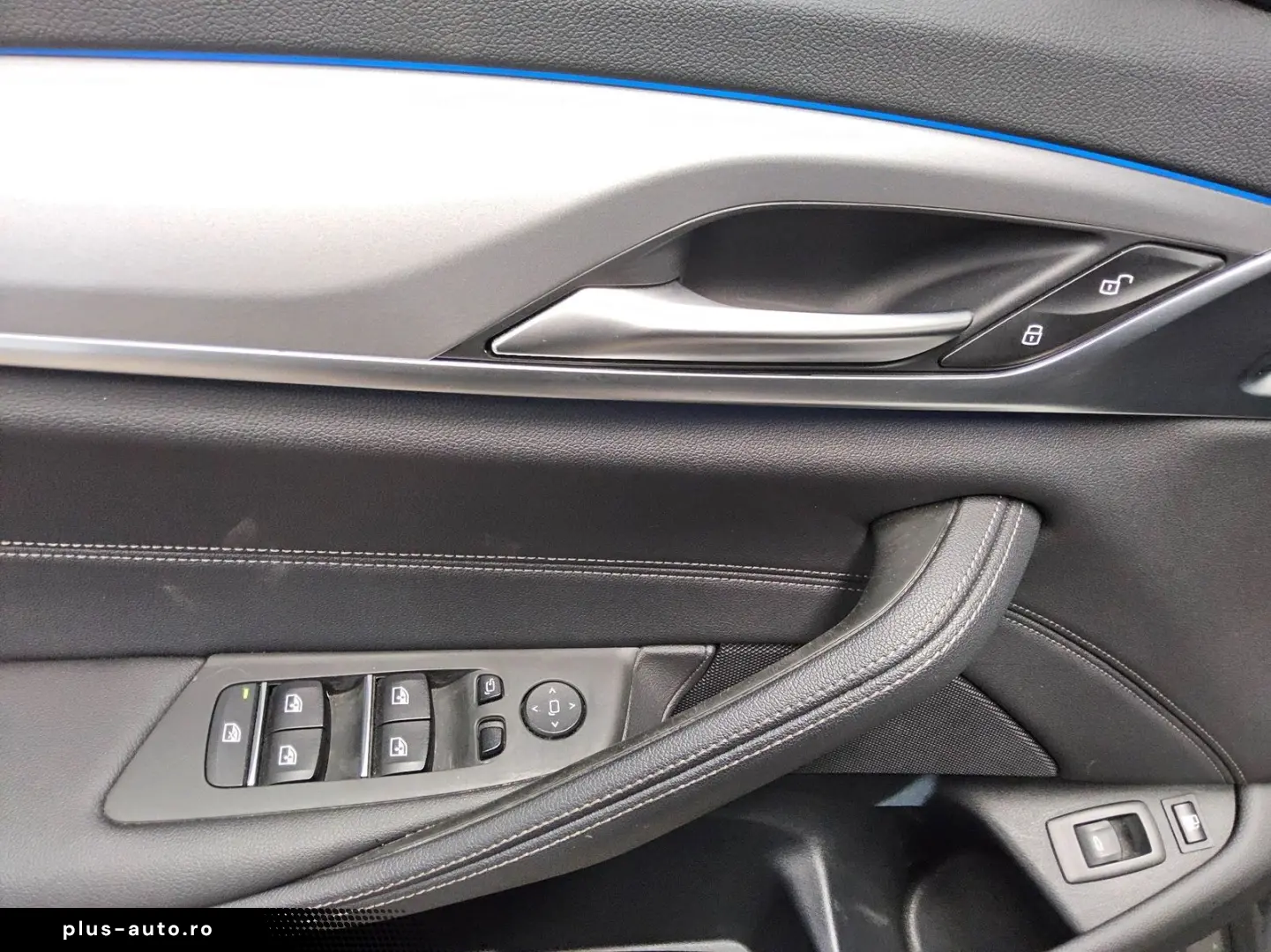 BMW 530e Touring Leder Navi LED Pano 360