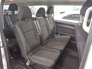 MERCEDES-BENZ Vito CDI Tourer Pro extralang 8-Sitze Navi