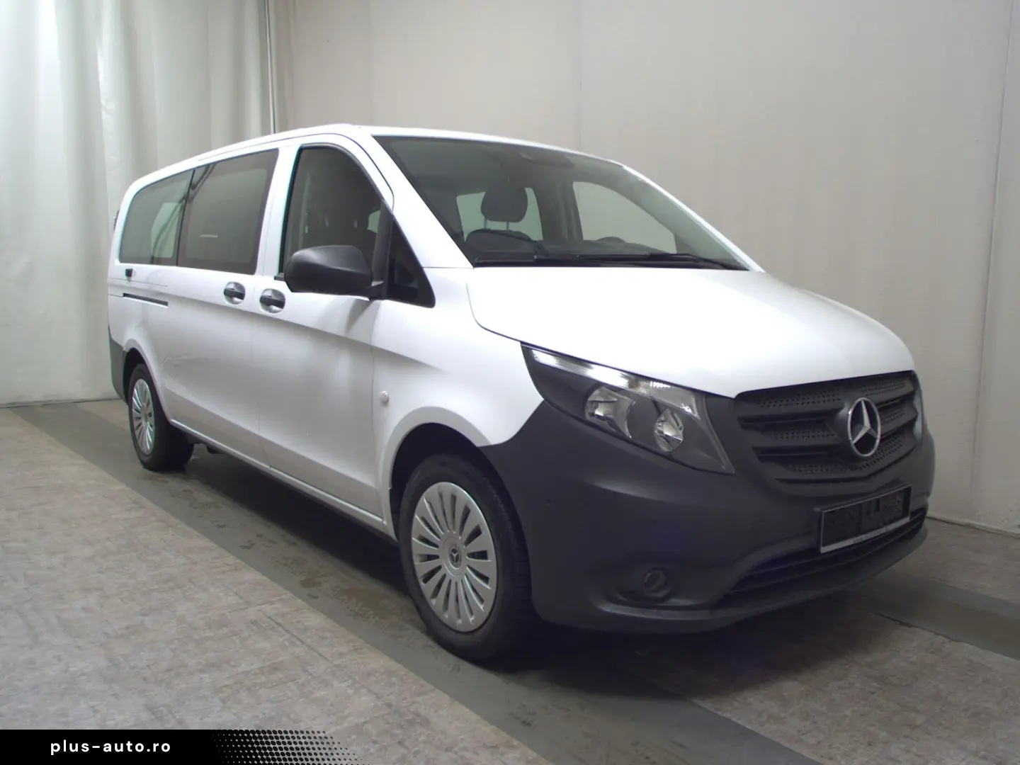 MERCEDES-BENZ Vito CDI Tourer Pro extralang 8-Sitze Navi RFK