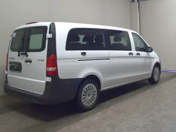 MERCEDES-BENZ Vito CDI Tourer Pro extralang 8-Sitze Navi RFK