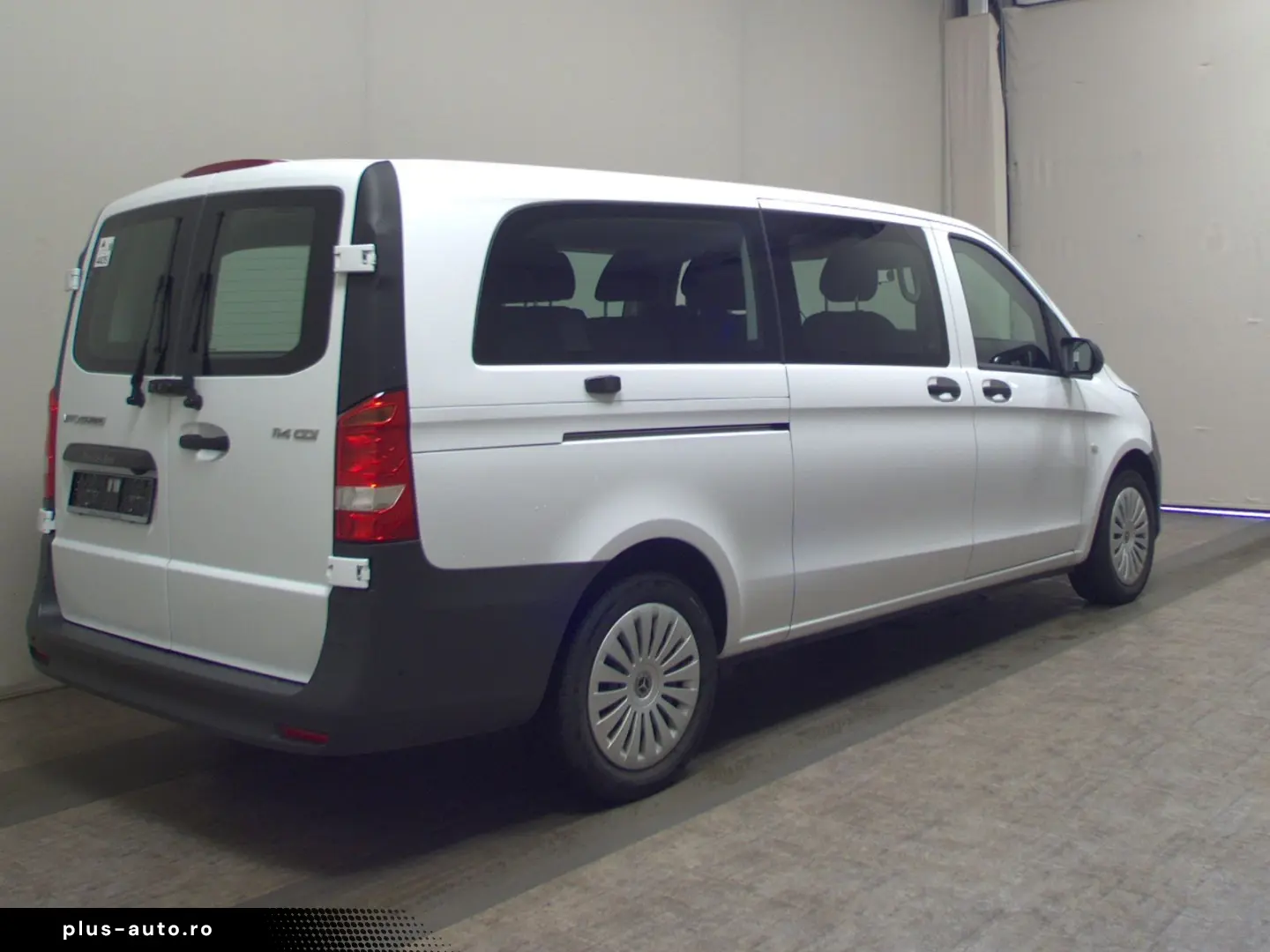MERCEDES-BENZ Vito CDI Tourer Pro extralang 8-Sitze Navi RFK