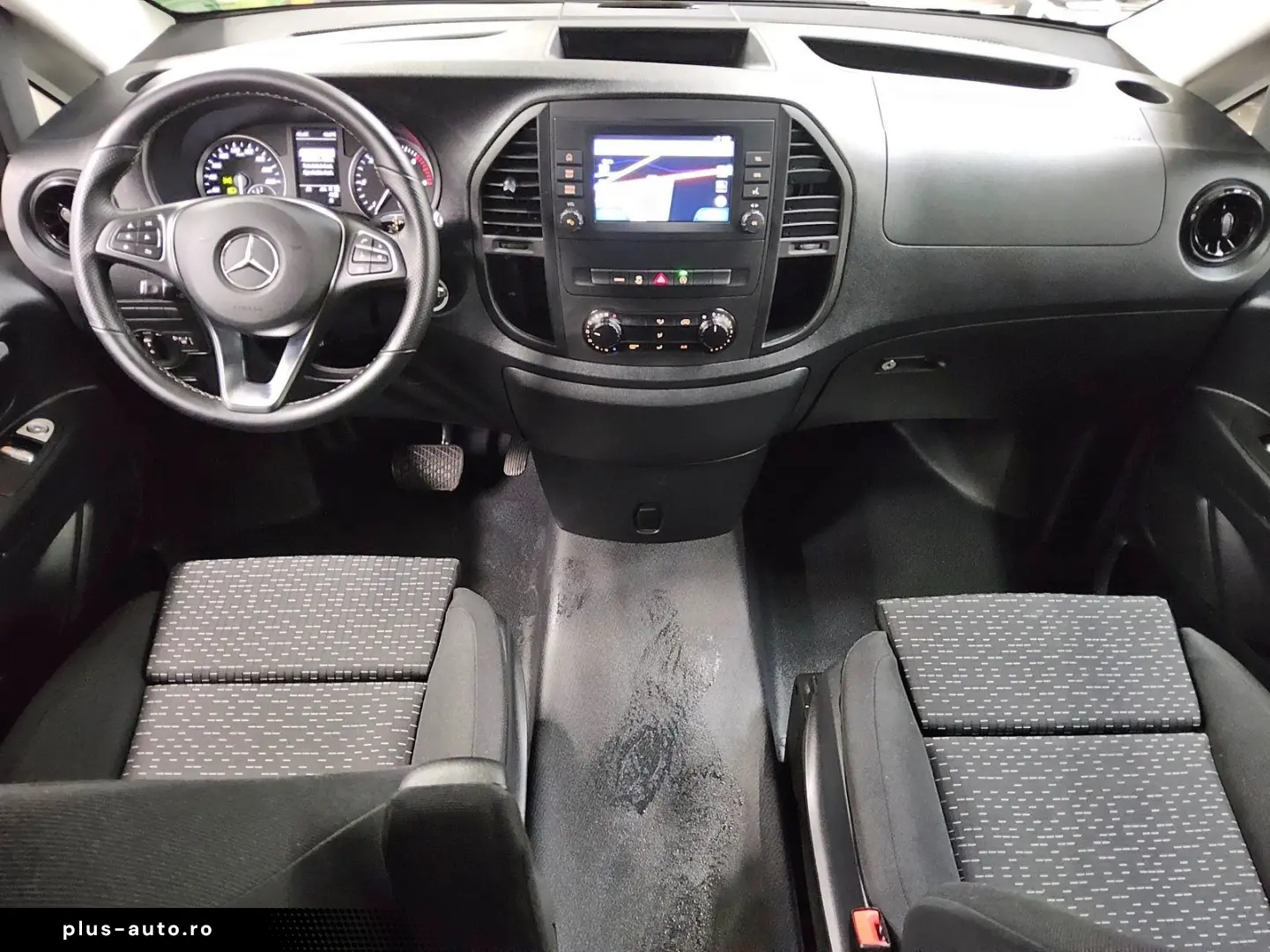 MERCEDES-BENZ Vito CDI Tourer Pro extralang 8-Sitze Navi RFK