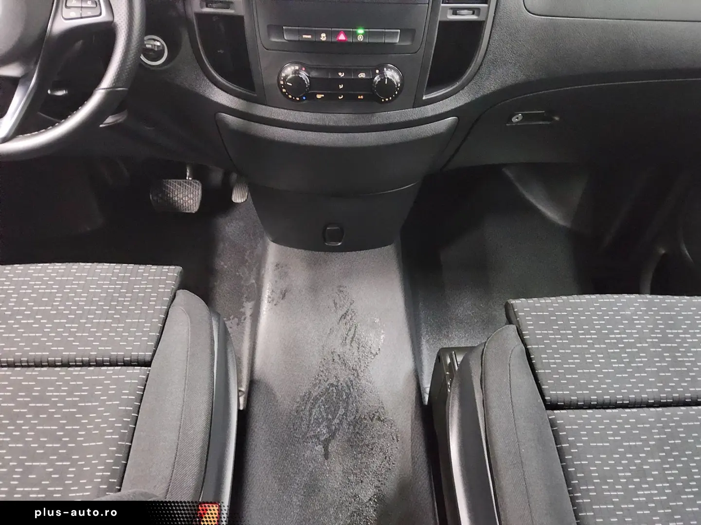 MERCEDES-BENZ Vito CDI Tourer Pro extralang 8-Sitze Navi RFK